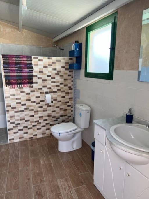 Villa Rural Con Amplia Piscina Campillo de Altobuey Bagian luar foto